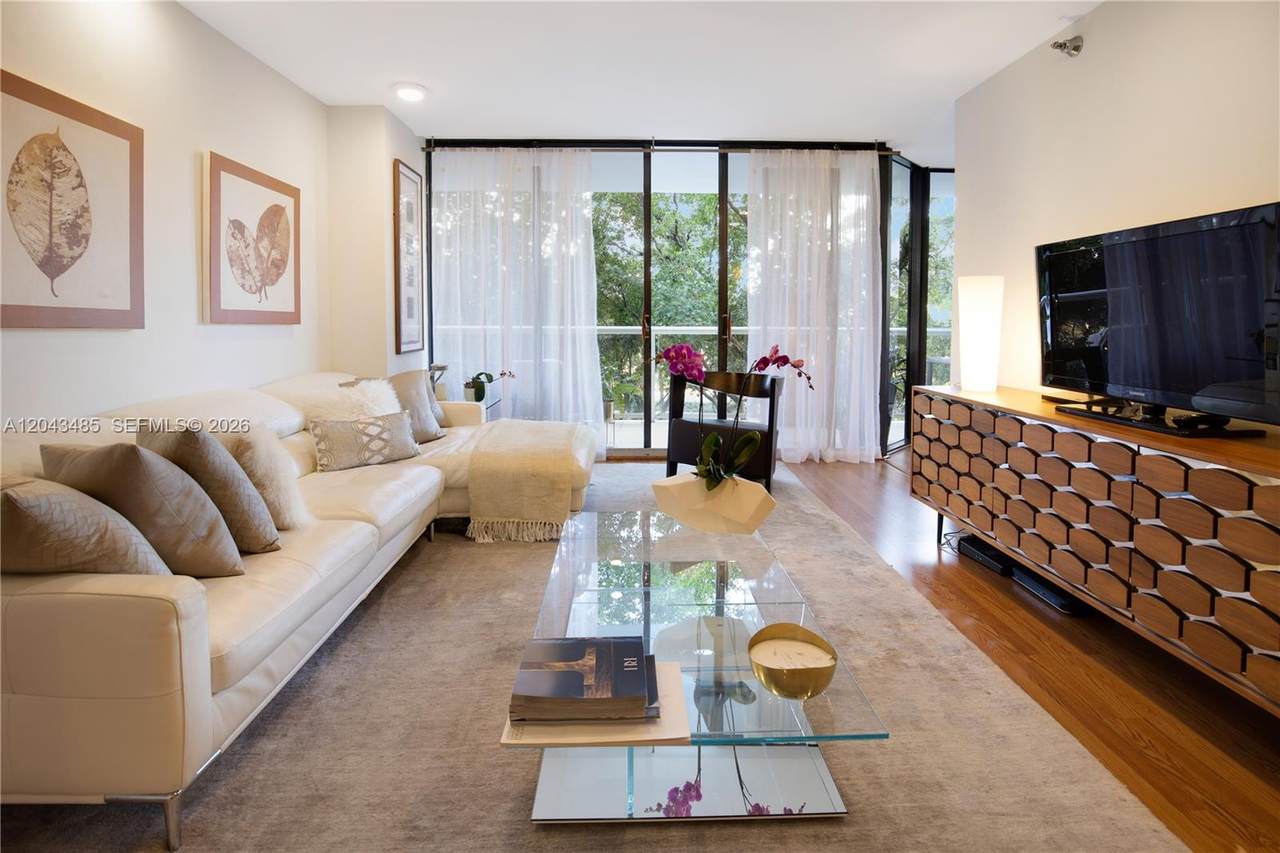 3640 Yacht Club Dr. - Photo 1
