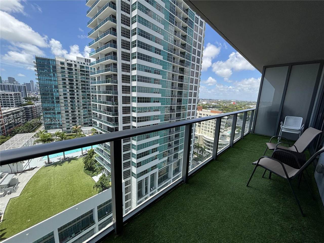 https://bt-photos.global.ssl.fastly.net/miami/1280_boomver_1_A12043543-2.jpg
