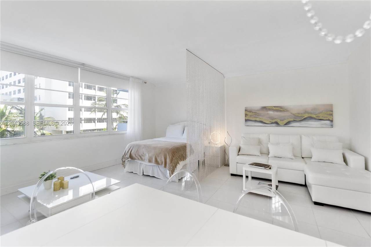 100 Lincoln Rd - Photo 1