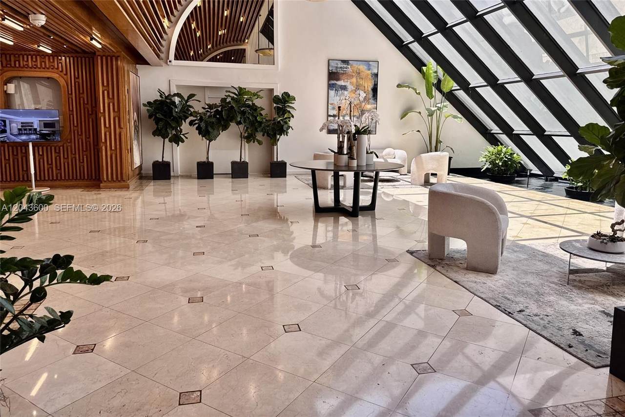 https://bt-photos.global.ssl.fastly.net/miami/1280_boomver_1_A12043600-2.jpg