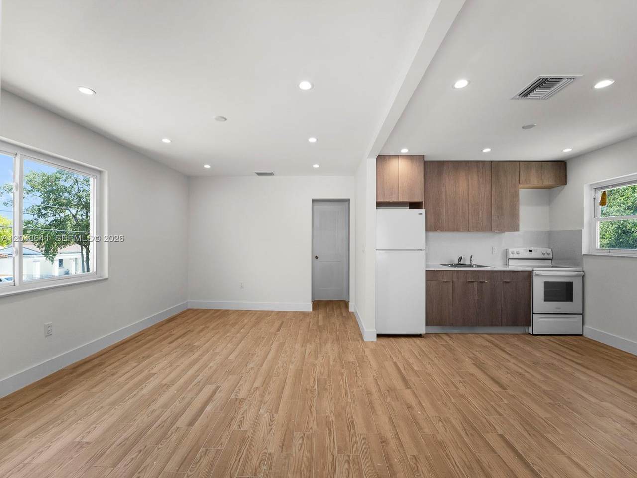 238 41st Ave - Photo 1