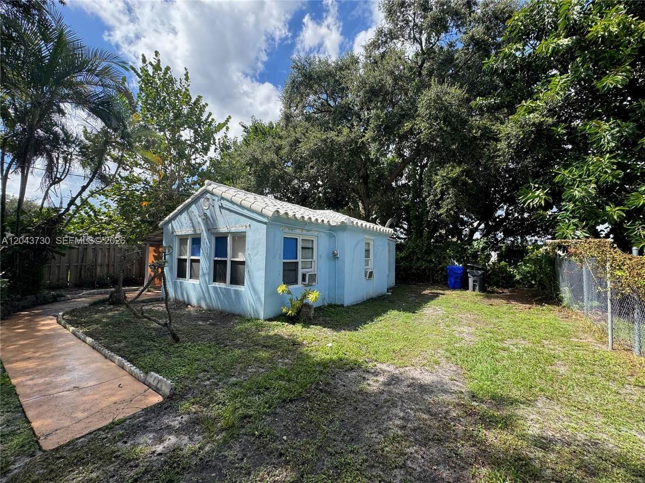 https://bt-photos.global.ssl.fastly.net/miami/1280_boomver_1_A12043730-2.jpg