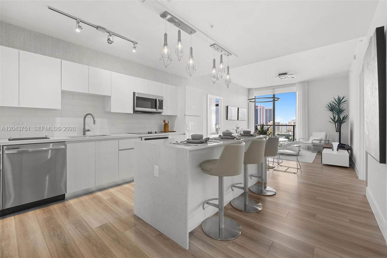101 Diplomat Pkwy - Photo 1