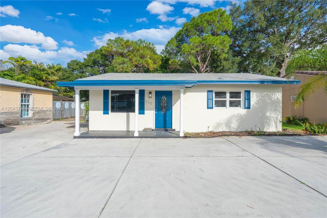 1320 Andrews Ave - Photo 1