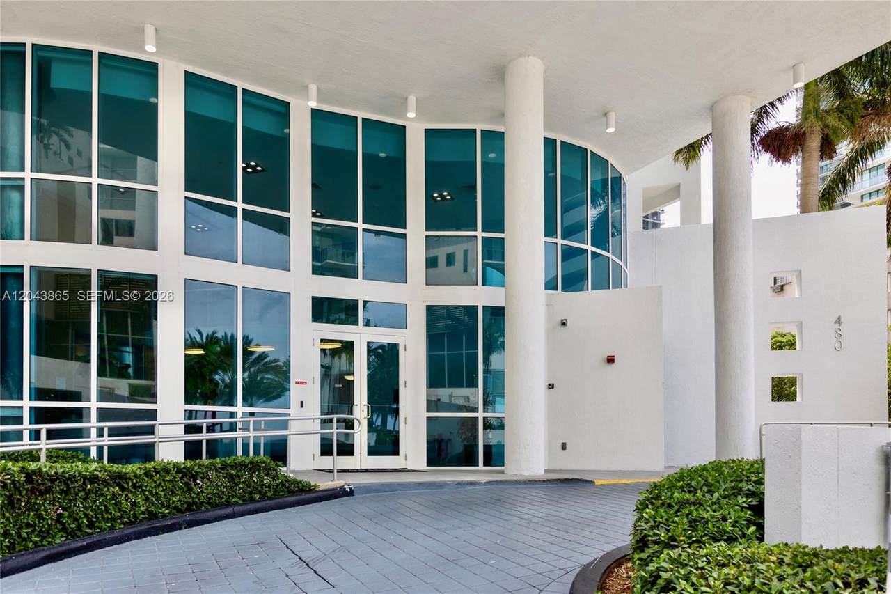 https://bt-photos.global.ssl.fastly.net/miami/1280_boomver_1_A12043865-2.jpg