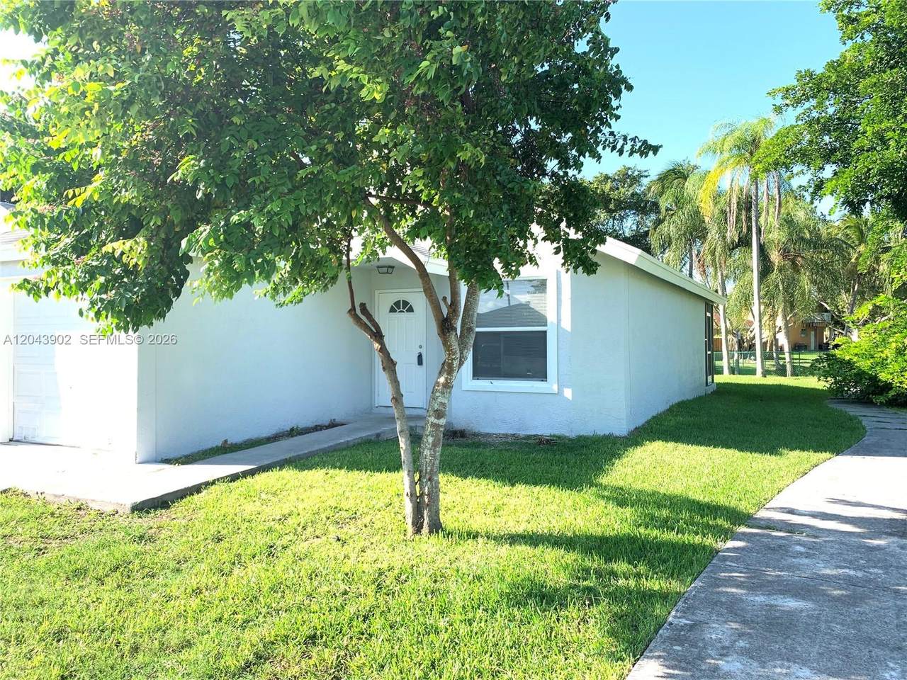 https://bt-photos.global.ssl.fastly.net/miami/1280_boomver_1_A12043902-2.jpg
