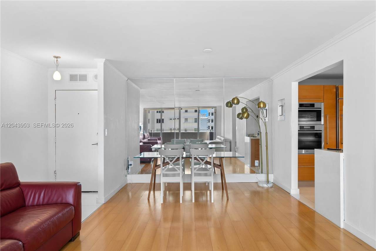11 Island Ave - Photo 1
