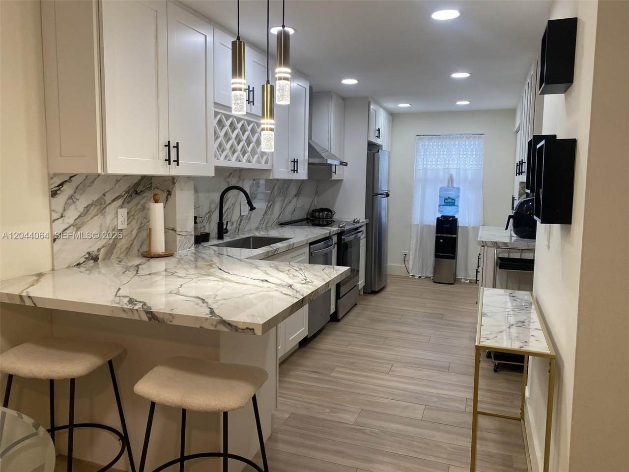 2029 Ocean Blvd - Photo 1