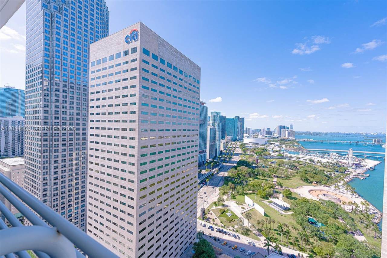 https://bt-photos.global.ssl.fastly.net/miami/1280_boomver_1_A12044068-2.jpg