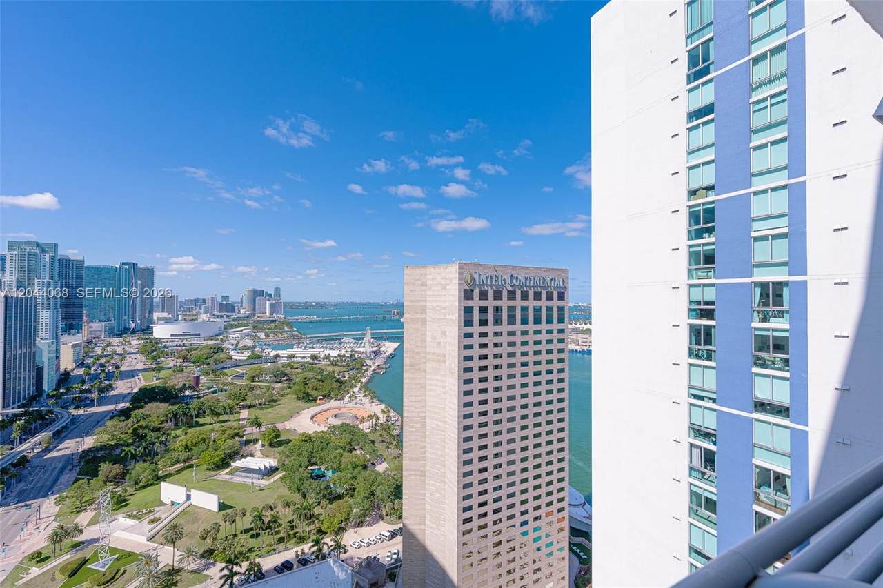 https://bt-photos.global.ssl.fastly.net/miami/1280_boomver_1_A12044068-2.jpg