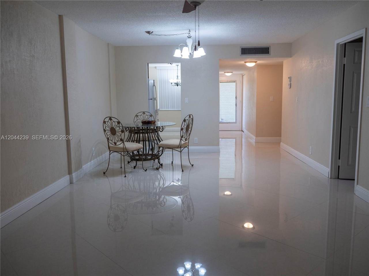 https://bt-photos.global.ssl.fastly.net/miami/1280_boomver_1_A12044239-2.jpg