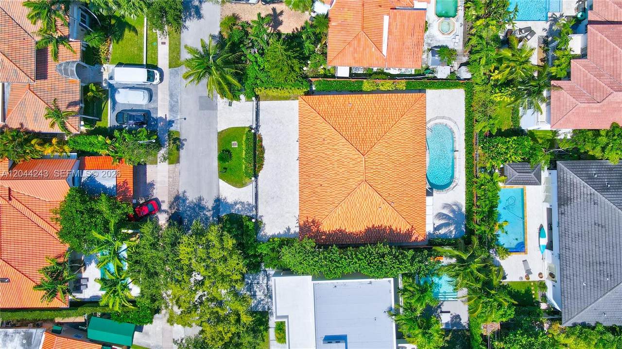 https://bt-photos.global.ssl.fastly.net/miami/1280_boomver_1_A12044243-2.jpg