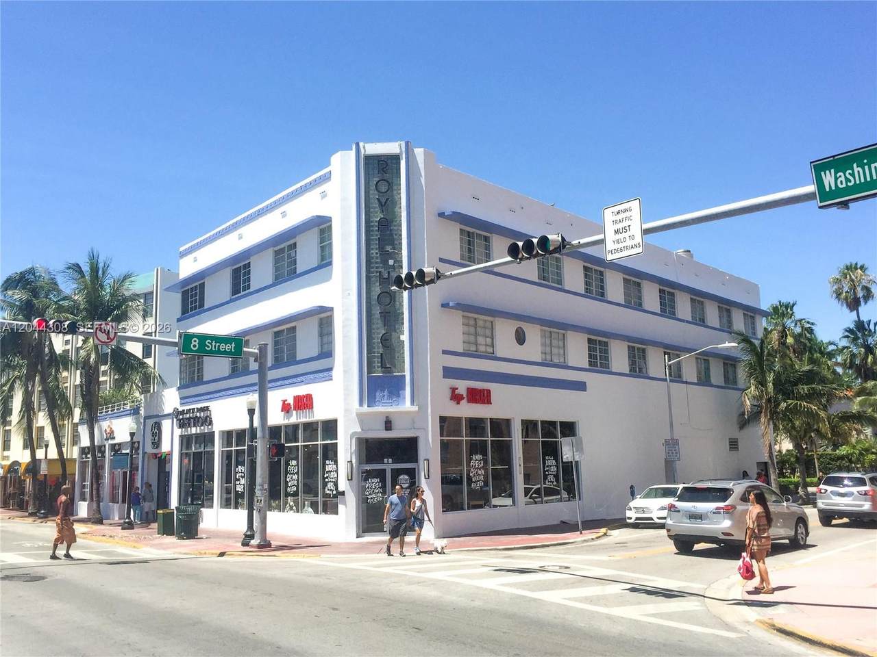 763 Pennsylvania Ave - Photo 1