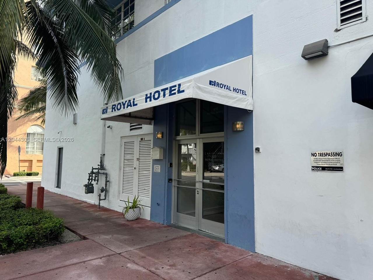 https://bt-photos.global.ssl.fastly.net/miami/1280_boomver_1_A12044308-2.jpg
