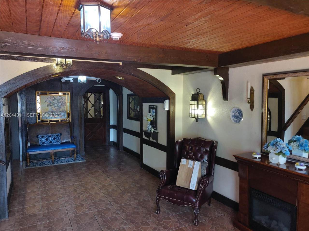 https://bt-photos.global.ssl.fastly.net/miami/1280_boomver_1_A12044311-2.jpg