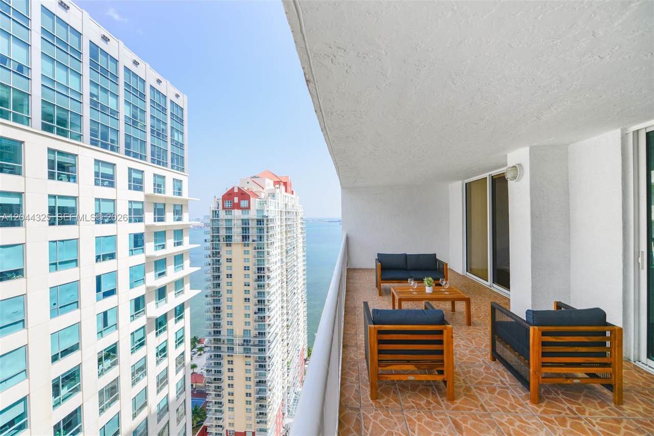 1200 Brickell Bay Dr - Photo 1