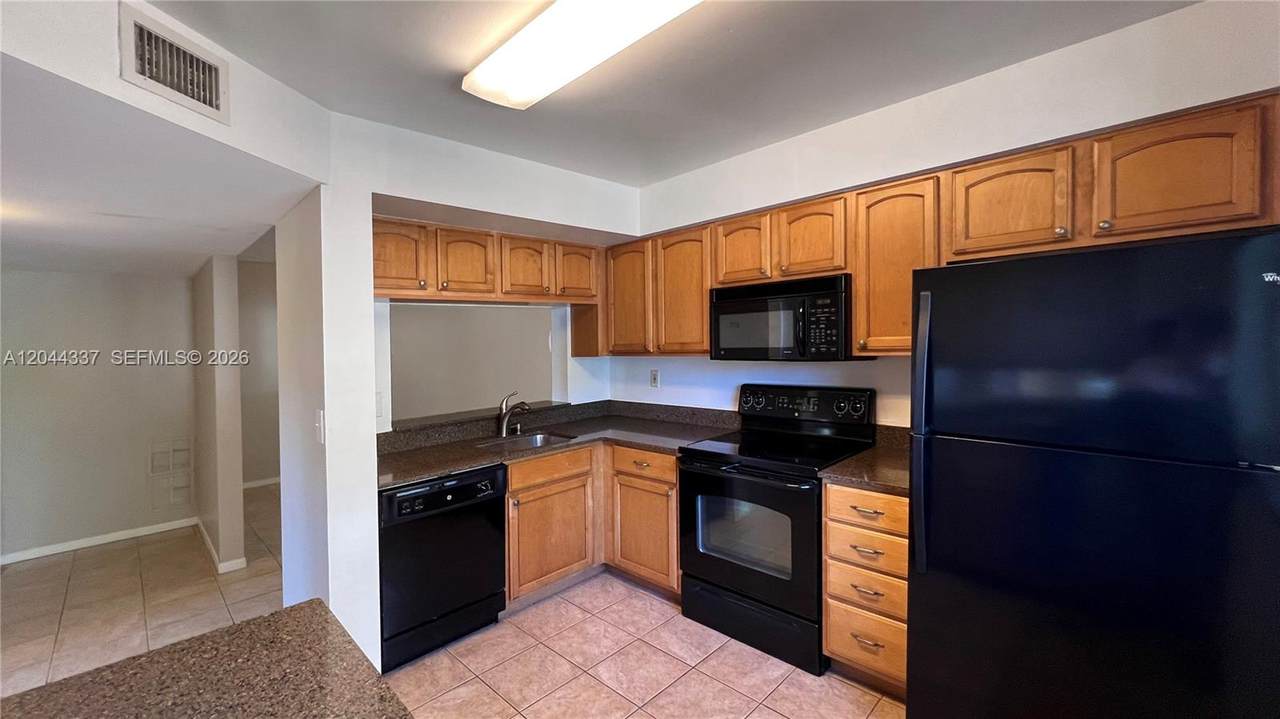 757 92nd Ave - Photo 1