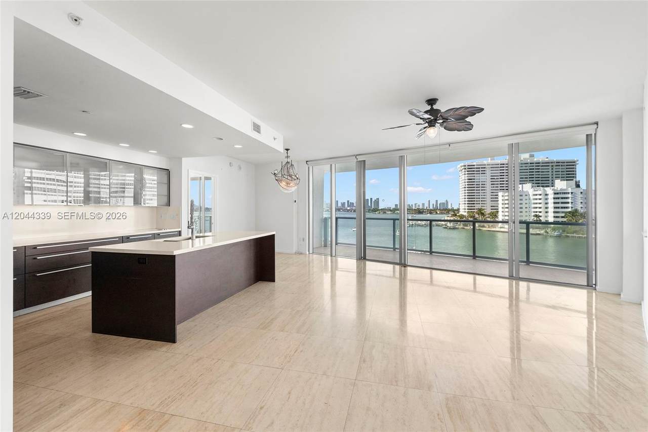 https://bt-photos.global.ssl.fastly.net/miami/1280_boomver_1_A12044339-2.jpg