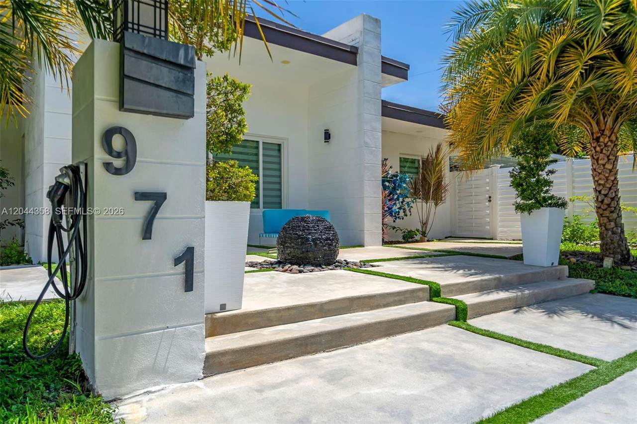 https://bt-photos.global.ssl.fastly.net/miami/1280_boomver_1_A12044358-2.jpg