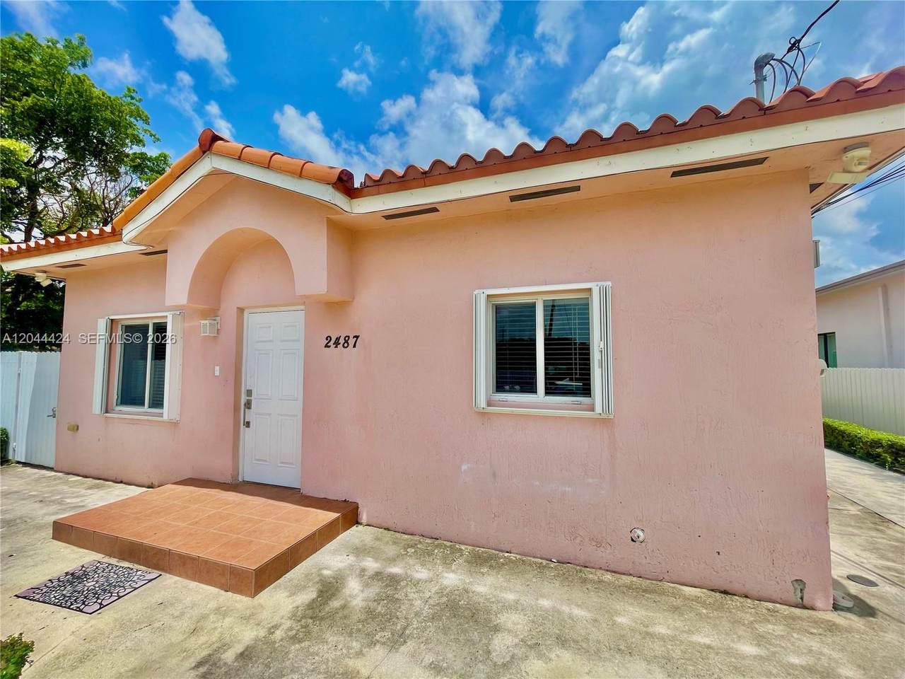 2487 5th Ct - Photo 1