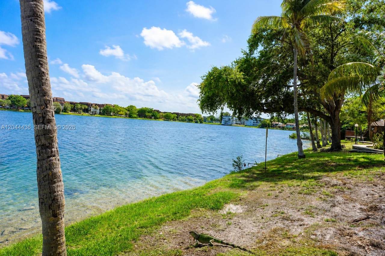 https://bt-photos.global.ssl.fastly.net/miami/1280_boomver_1_A12044436-2.jpg