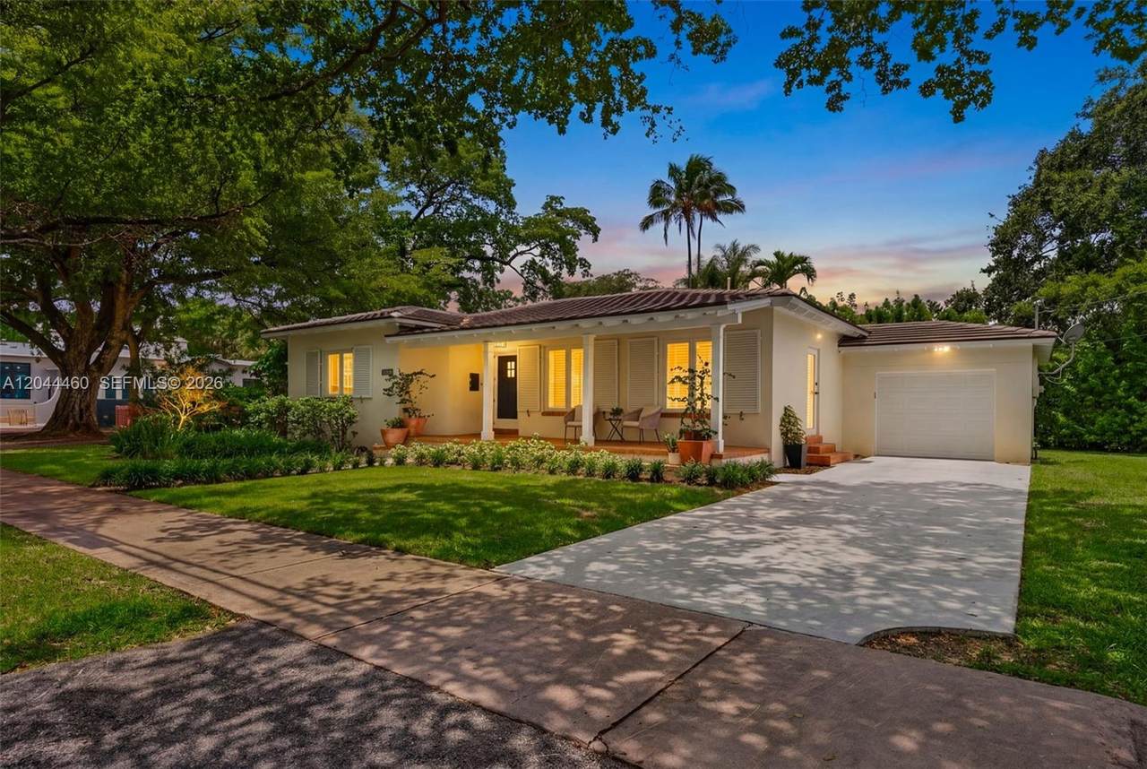1710 Segovia St - Photo 1