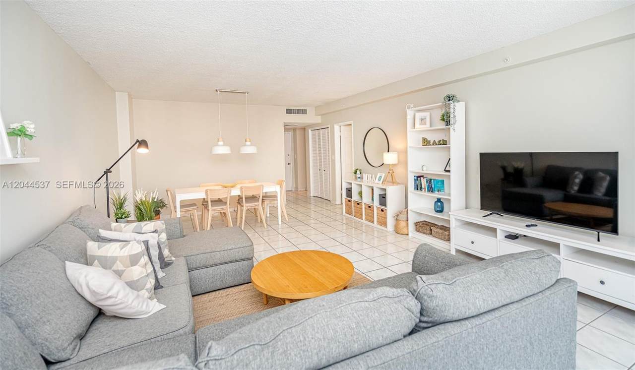 5601 Collins Ave - Photo 1