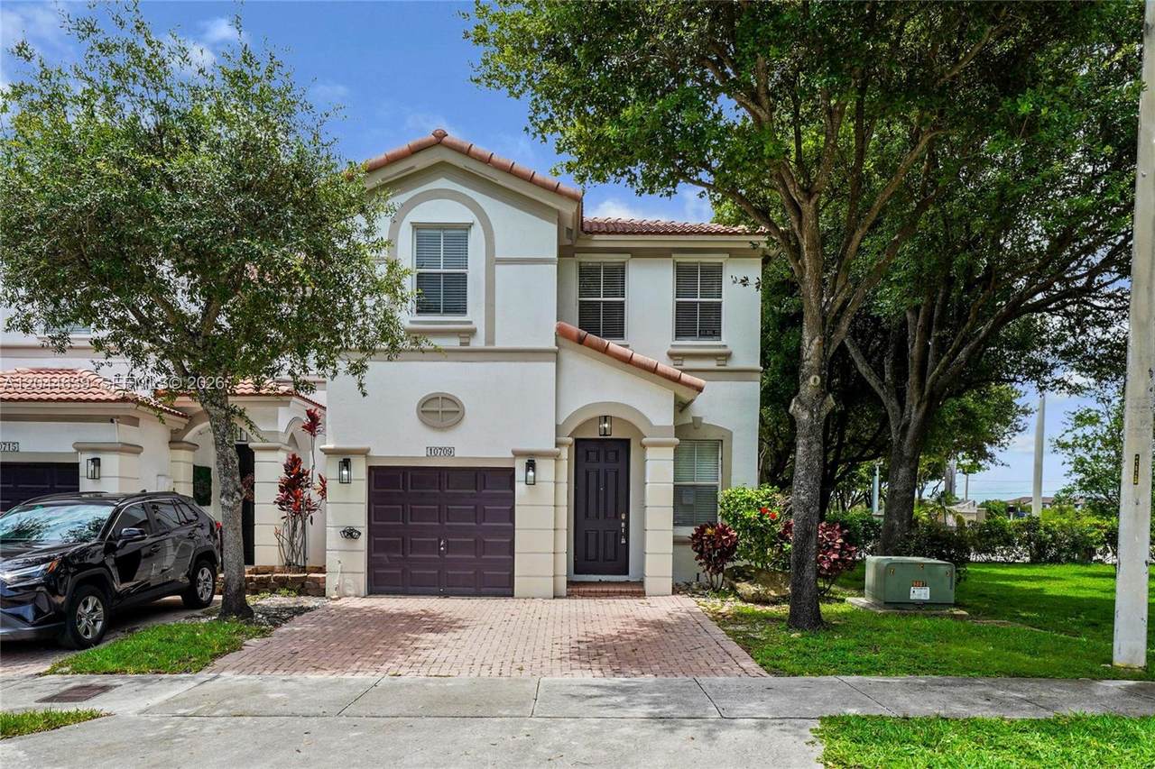 10709 81st Ln - Photo 1