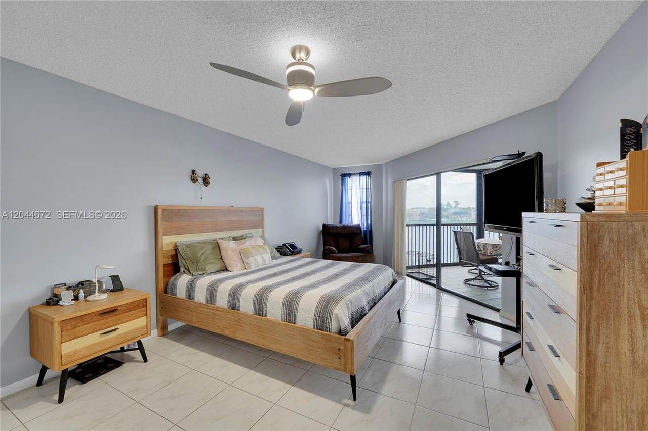 https://bt-photos.global.ssl.fastly.net/miami/1280_boomver_1_A12044672-2.jpg
