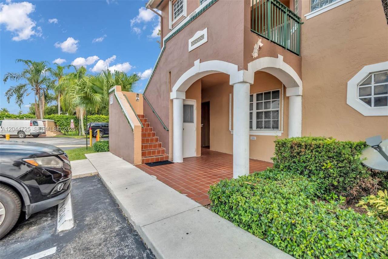 10018 Hammocks Blvd - Photo 1