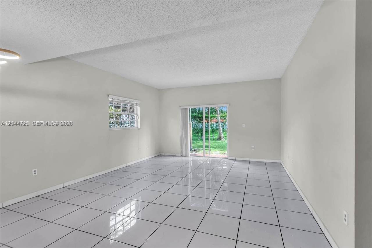https://bt-photos.global.ssl.fastly.net/miami/1280_boomver_1_A12044725-2.jpg