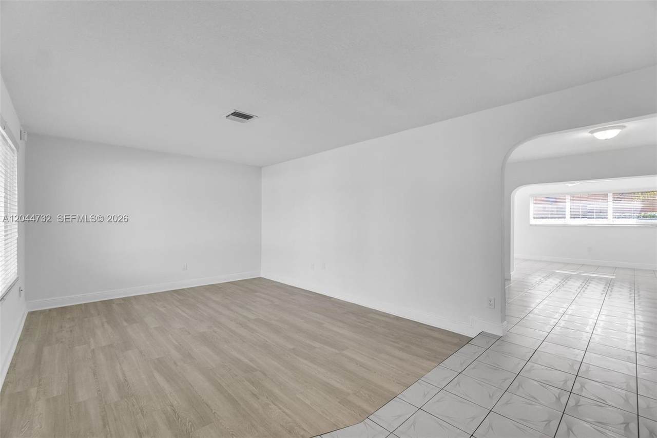 https://bt-photos.global.ssl.fastly.net/miami/1280_boomver_1_A12044732-2.jpg