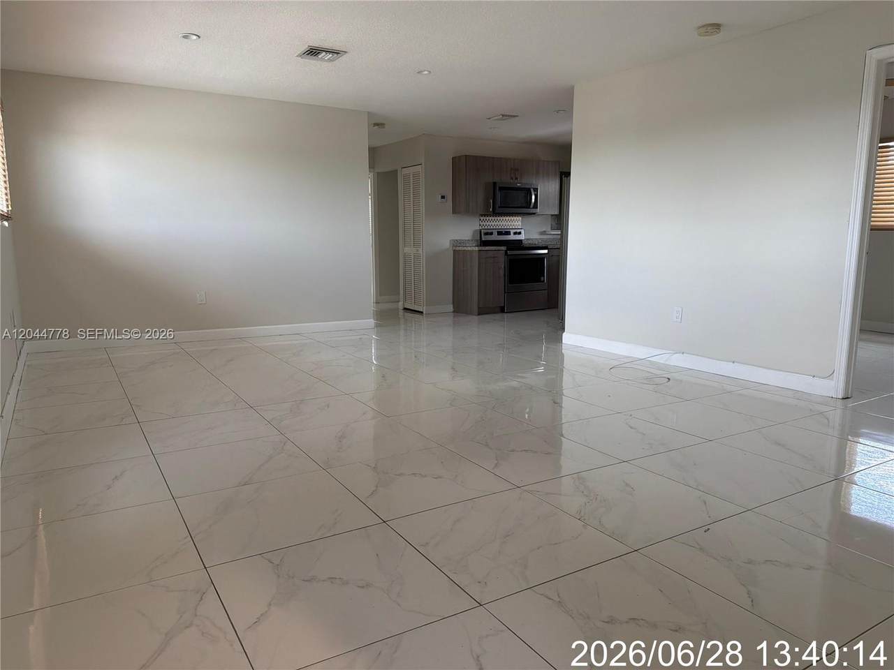 https://bt-photos.global.ssl.fastly.net/miami/1280_boomver_1_A12044778-2.jpg