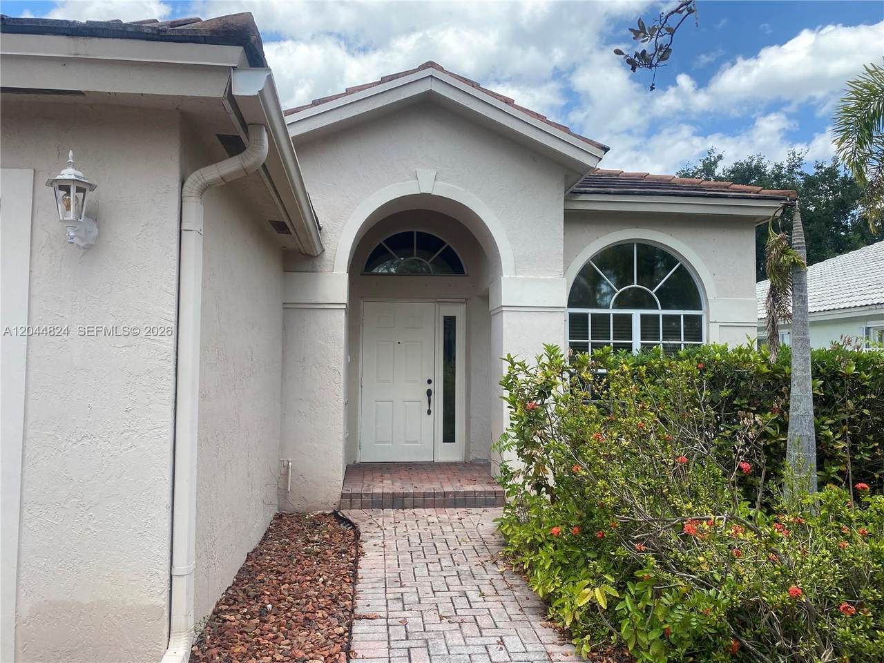 1315 143rd Ave - Photo 1