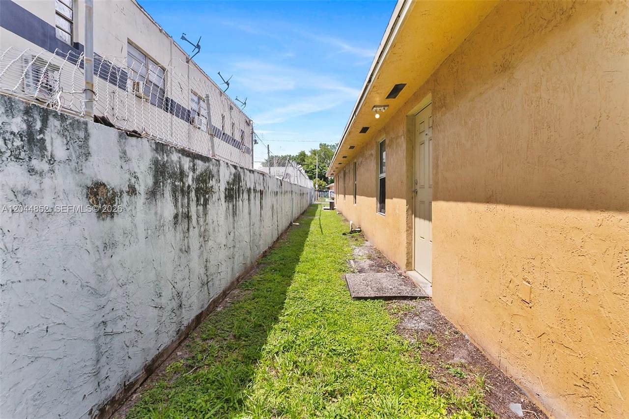 https://bt-photos.global.ssl.fastly.net/miami/1280_boomver_2_A12044852-2.jpg