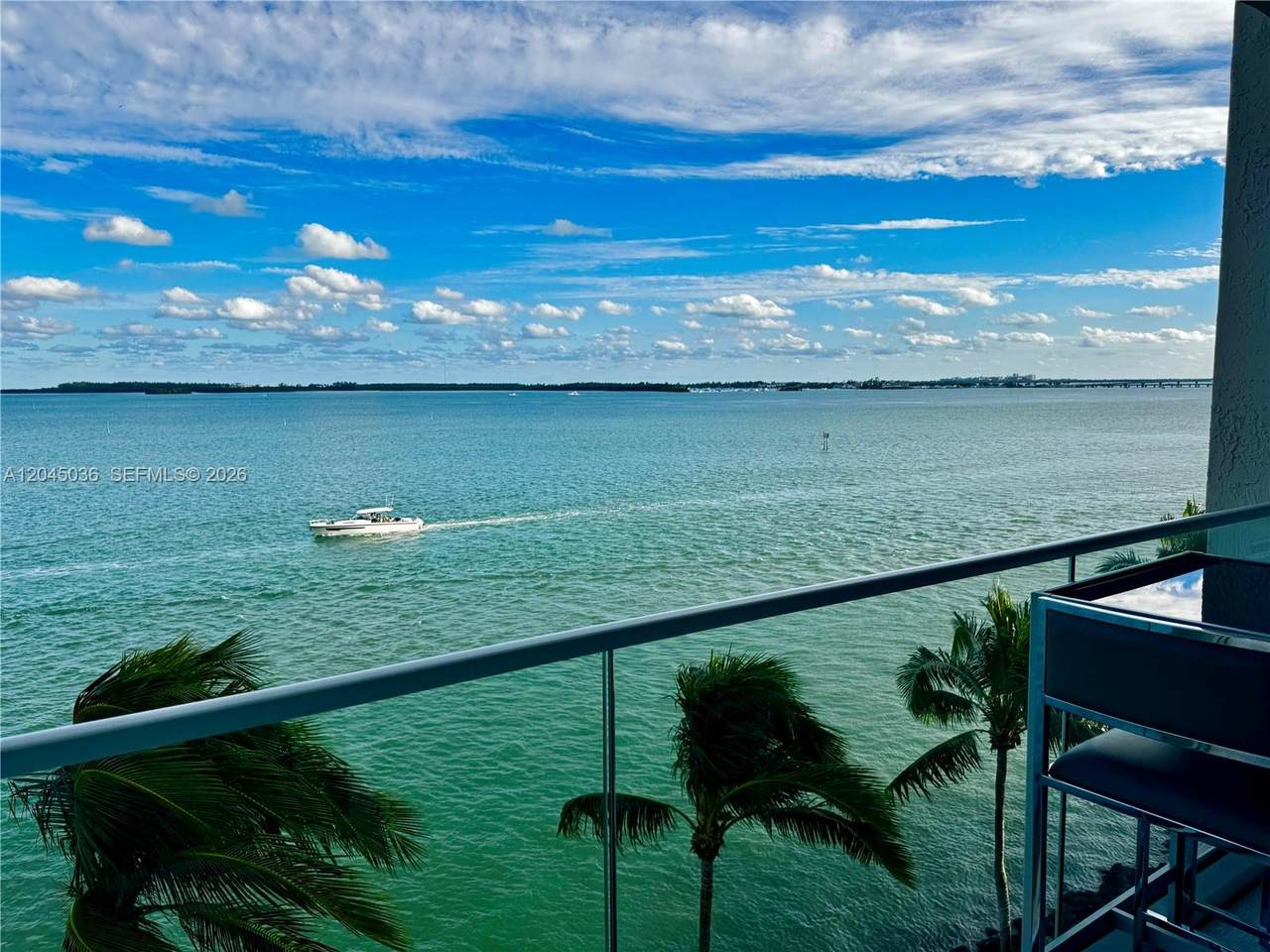 https://bt-photos.global.ssl.fastly.net/miami/1280_boomver_1_A12045036-2.jpg