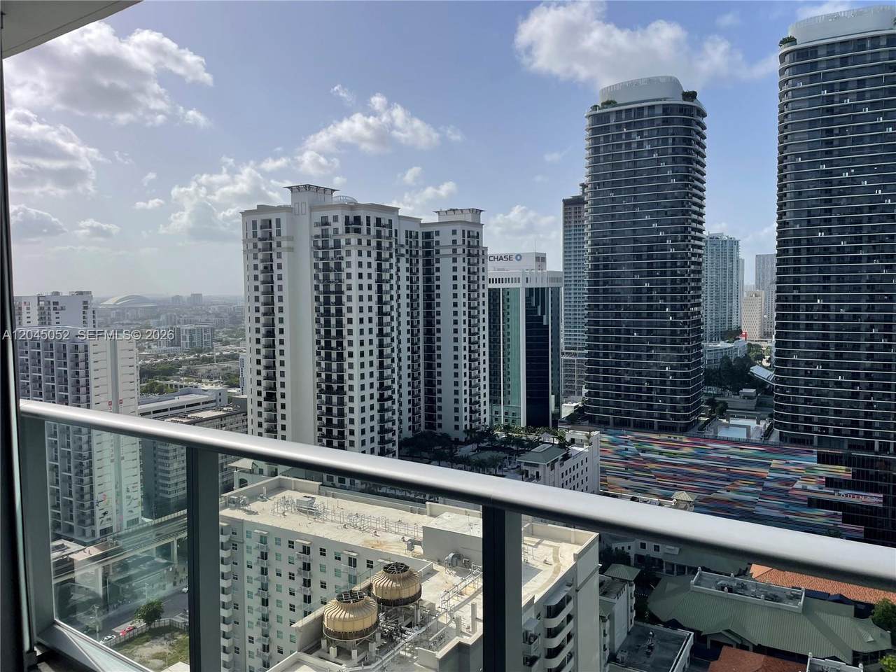 https://bt-photos.global.ssl.fastly.net/miami/1280_boomver_1_A12045052-2.jpg