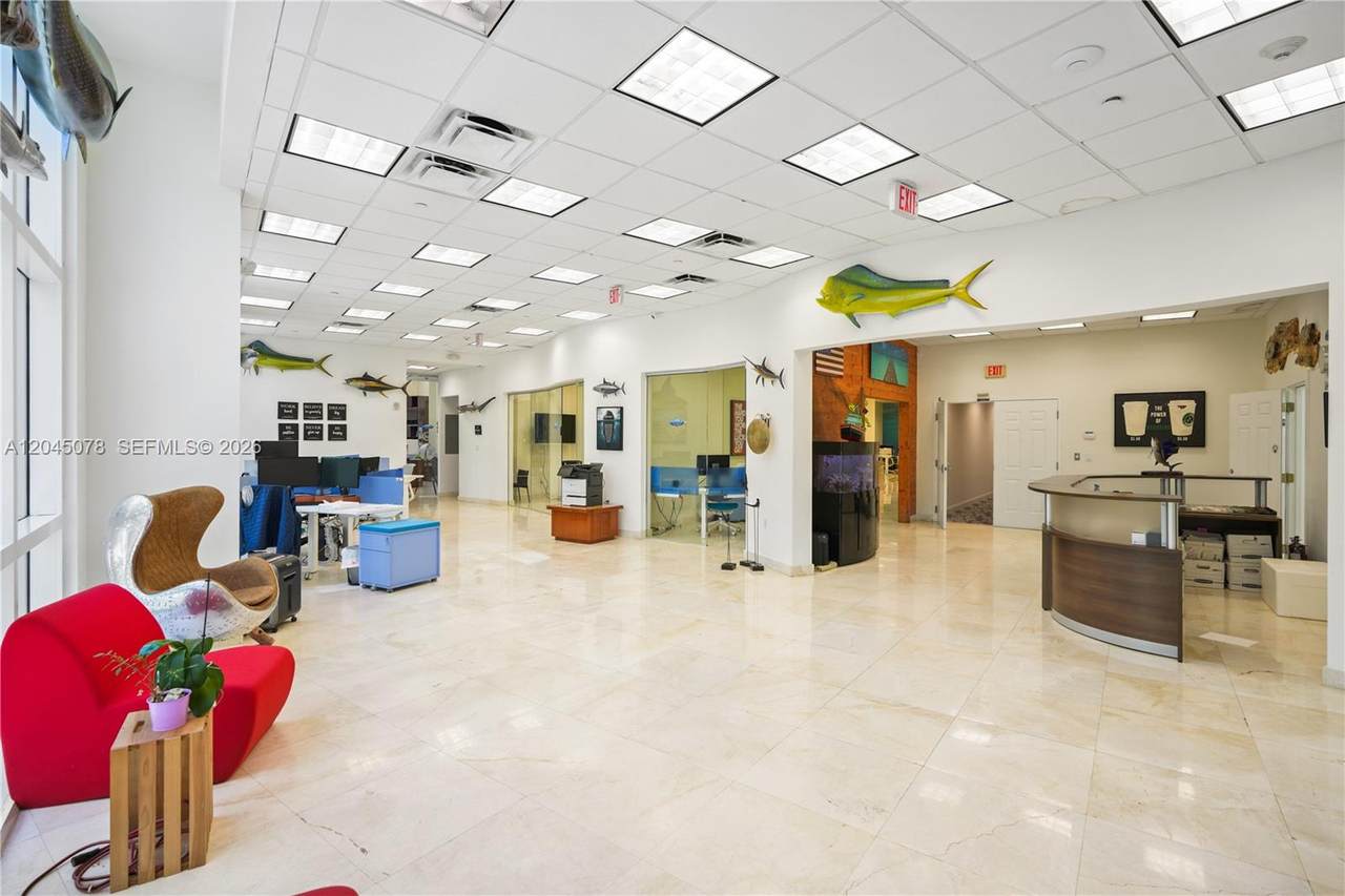 https://bt-photos.global.ssl.fastly.net/miami/1280_boomver_1_A12045078-2.jpg