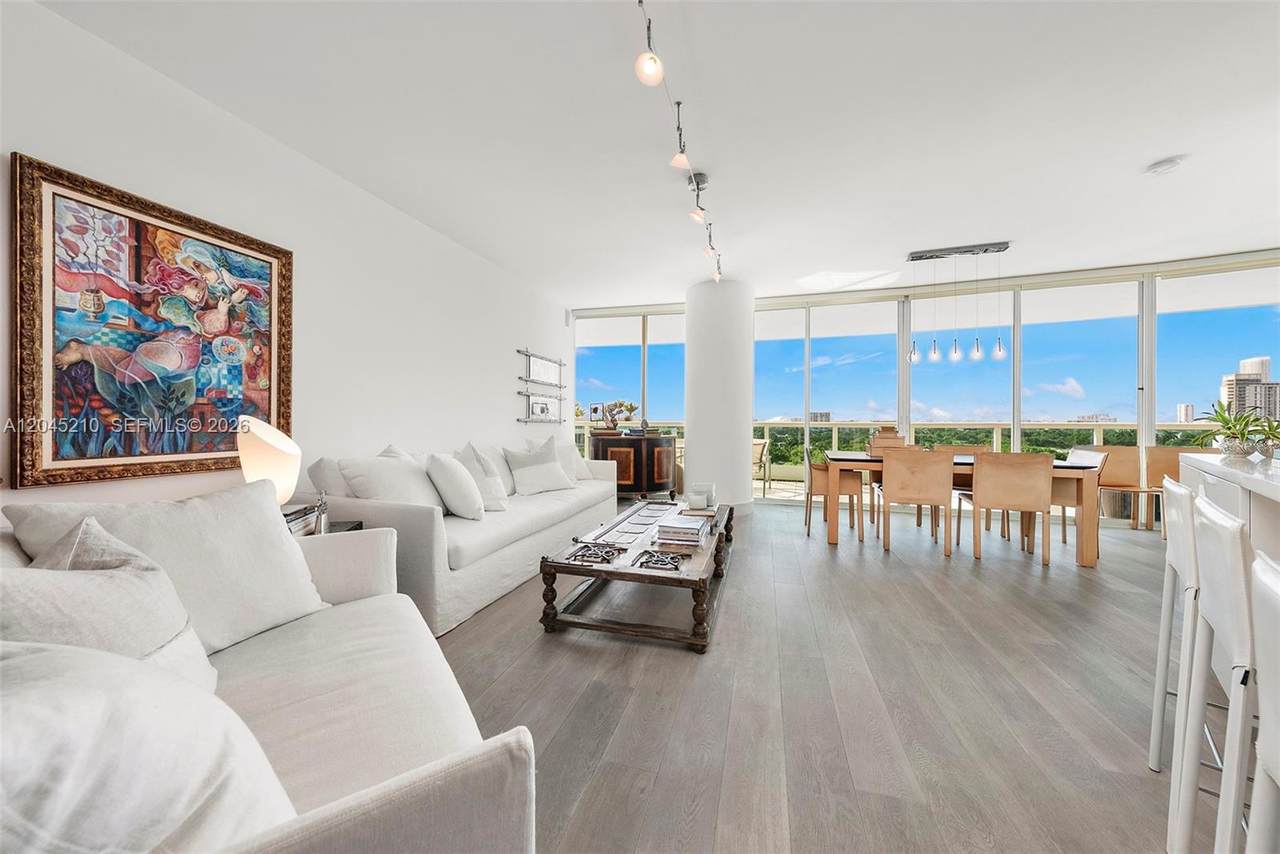 2127 Brickell Ave - Photo 1