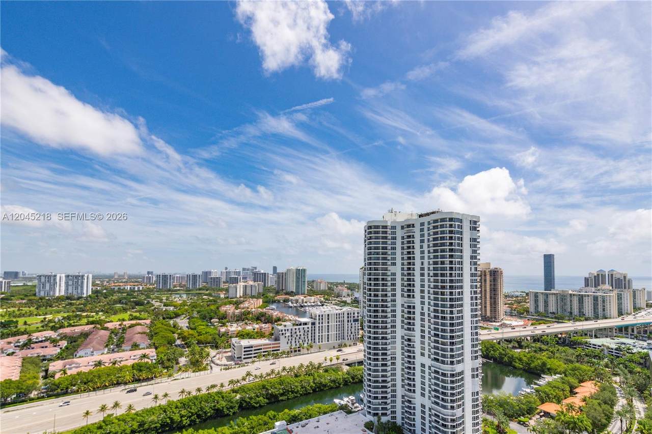 https://bt-photos.global.ssl.fastly.net/miami/1280_boomver_1_A12045218-2.jpg