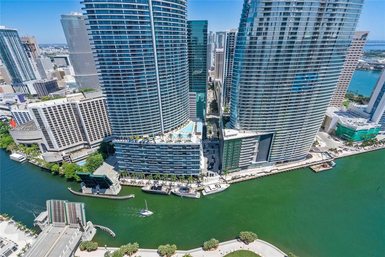 https://bt-photos.global.ssl.fastly.net/miami/1280_boomver_1_A12045226-2.jpg
