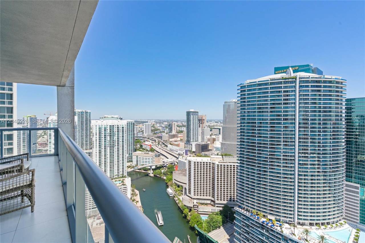 https://bt-photos.global.ssl.fastly.net/miami/1280_boomver_1_A12045226-2.jpg