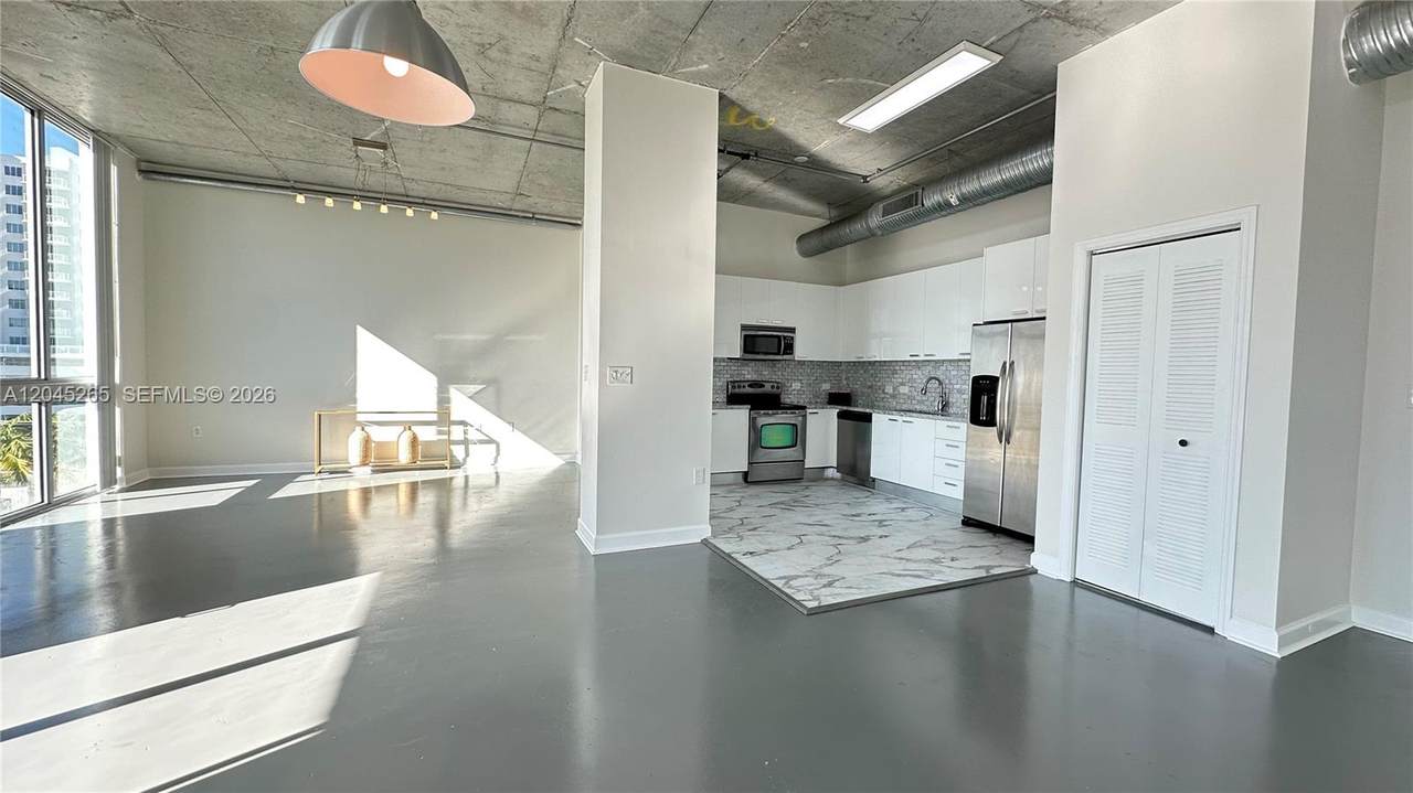 2100 Van Buren St - Photo 1