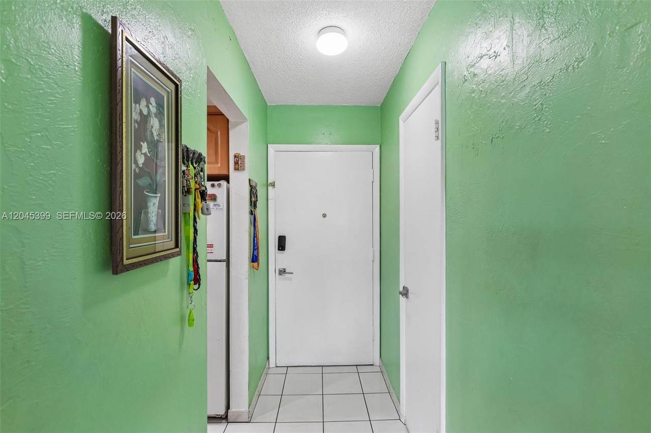 https://bt-photos.global.ssl.fastly.net/miami/1280_boomver_1_A12045399-2.jpg