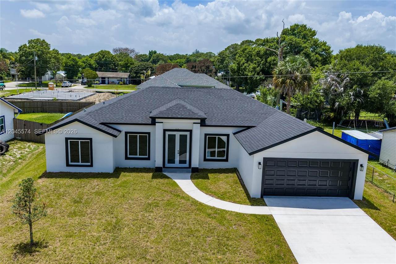 5203 Birch Dr - Photo 1