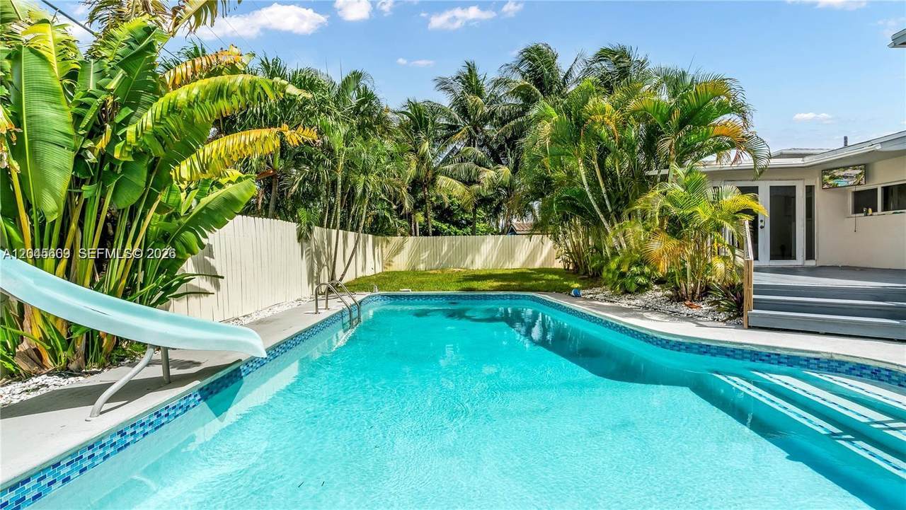 https://bt-photos.global.ssl.fastly.net/miami/1280_boomver_1_A12045609-2.jpg