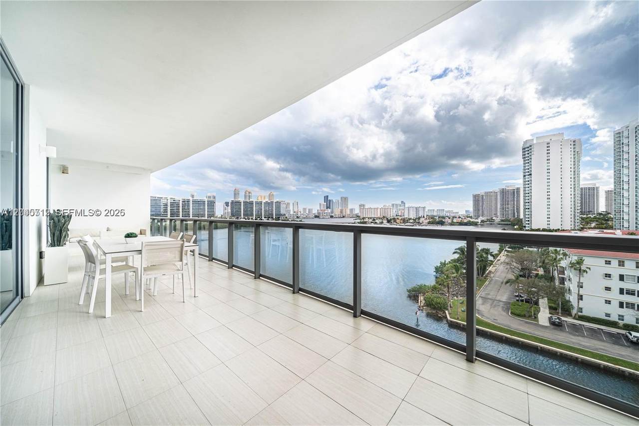 https://bt-photos.global.ssl.fastly.net/miami/1280_boomver_1_A12045712-2.jpg