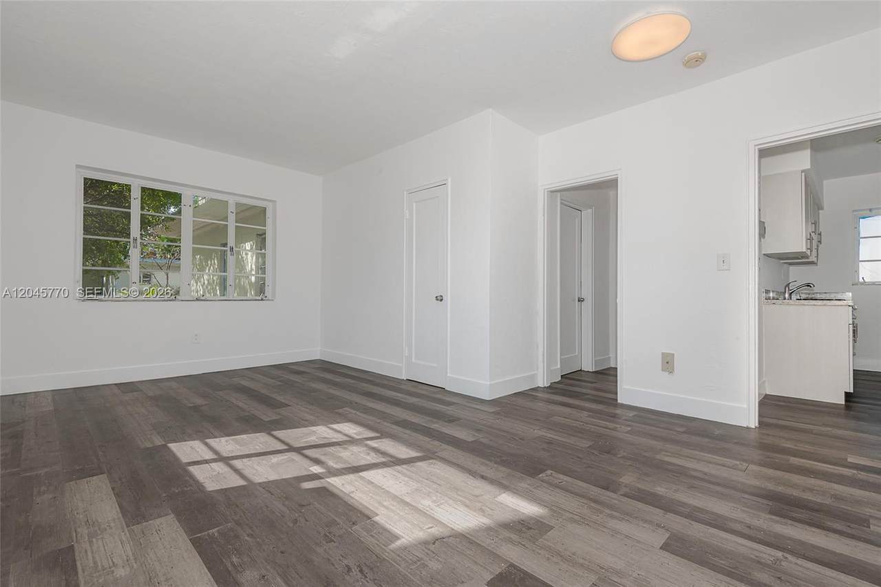 8340 Crespi Blvd - Photo 1