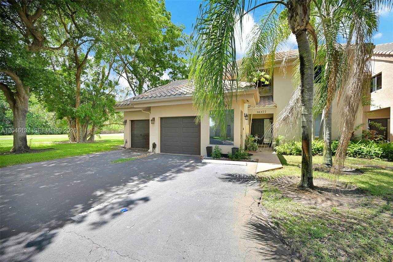 16379 Malibu Dr - Photo 1