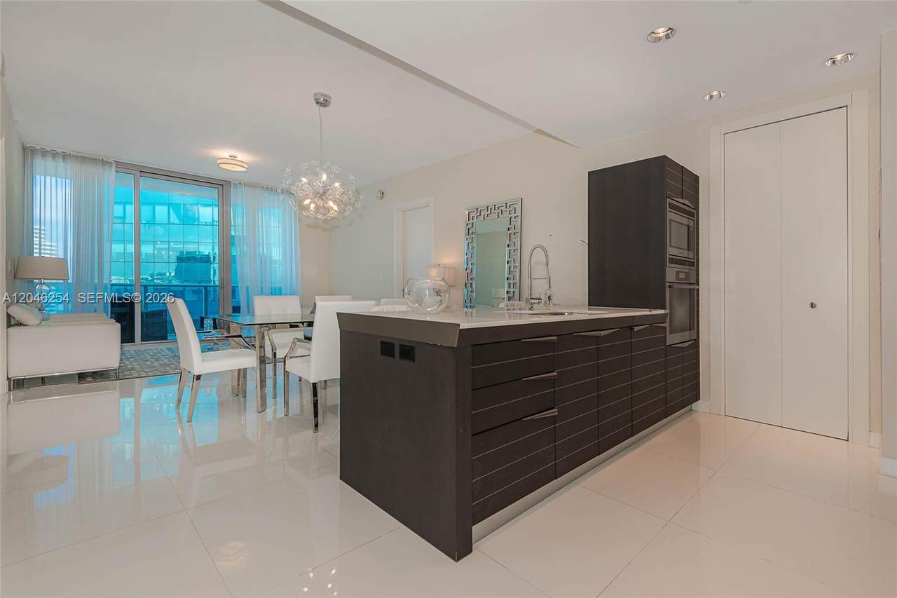 200 Biscayne Boulevard Way - Photo 1